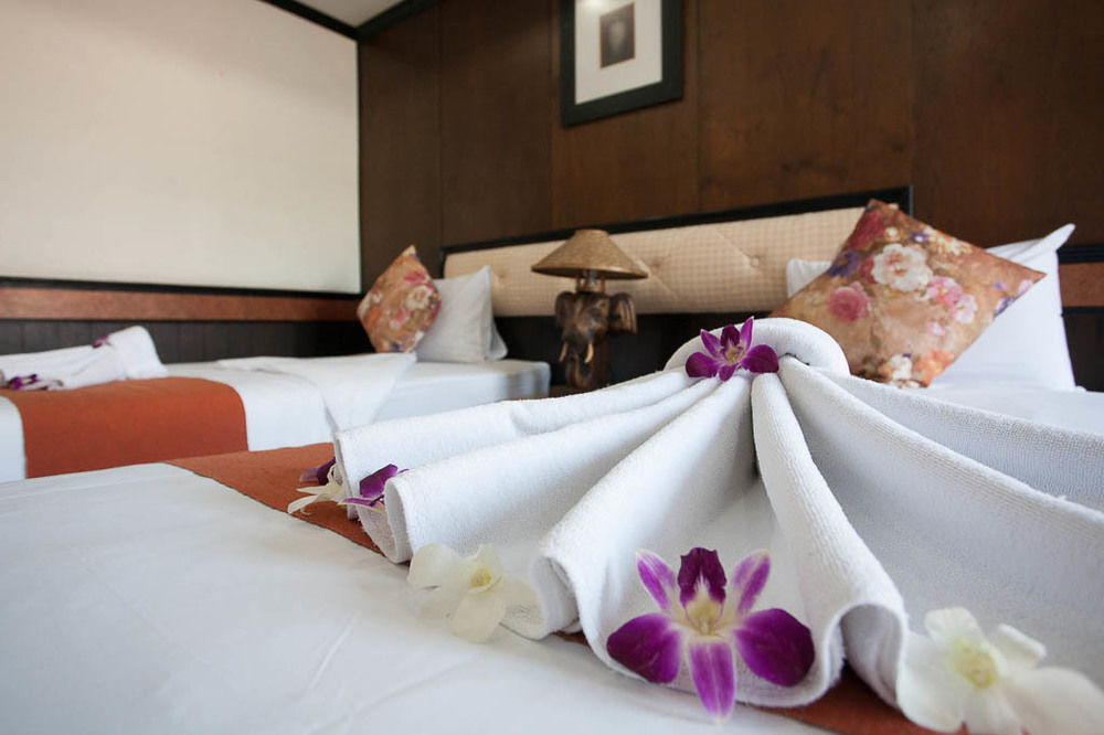 Season Palace Huahin Hotel Cha-Am Dış mekan fotoğraf