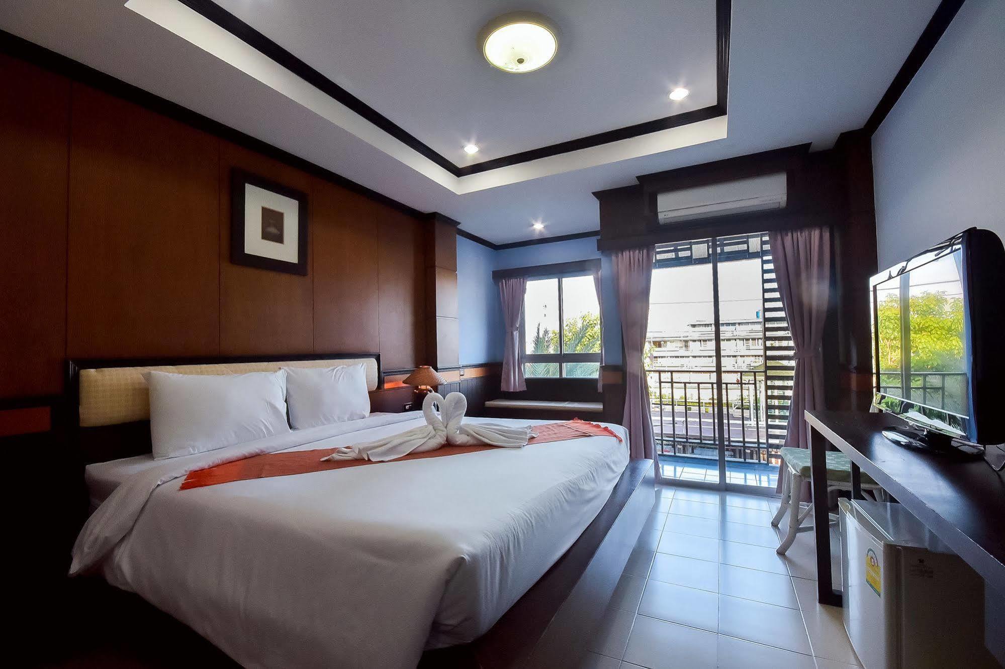 Season Palace Huahin Hotel Cha-Am Dış mekan fotoğraf