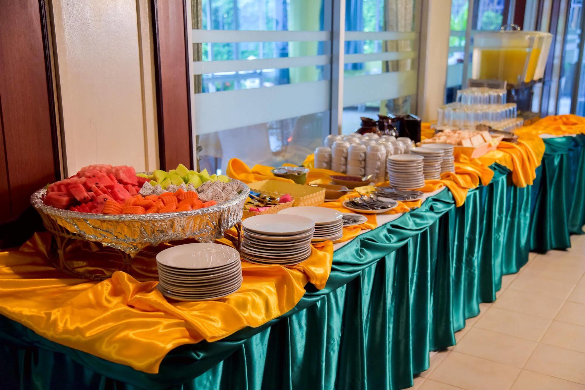 Season Palace Huahin Hotel Cha-Am Dış mekan fotoğraf
