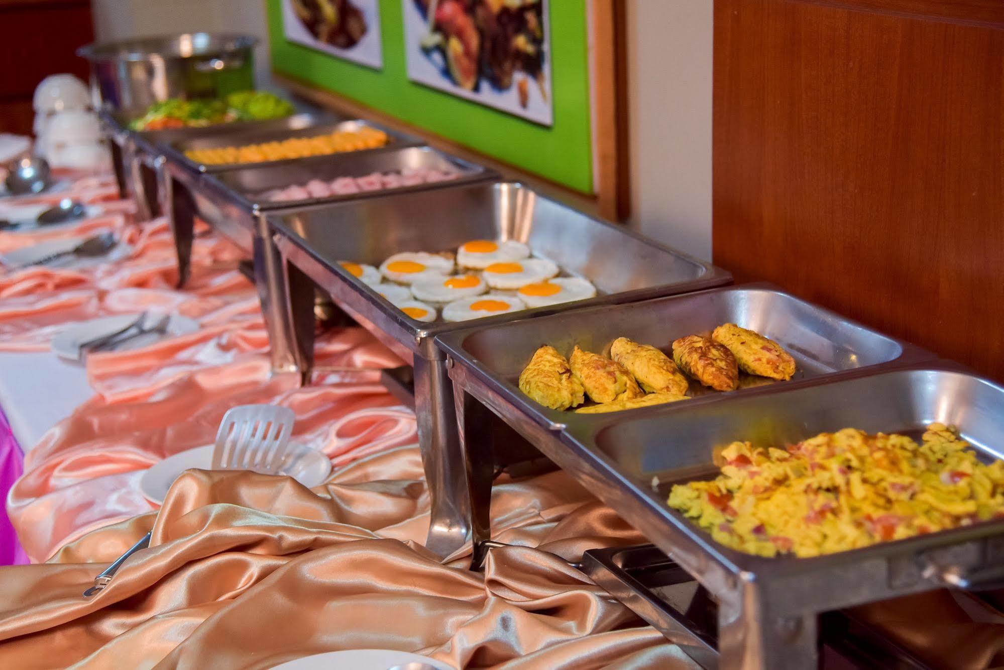 Season Palace Huahin Hotel Cha-Am Dış mekan fotoğraf